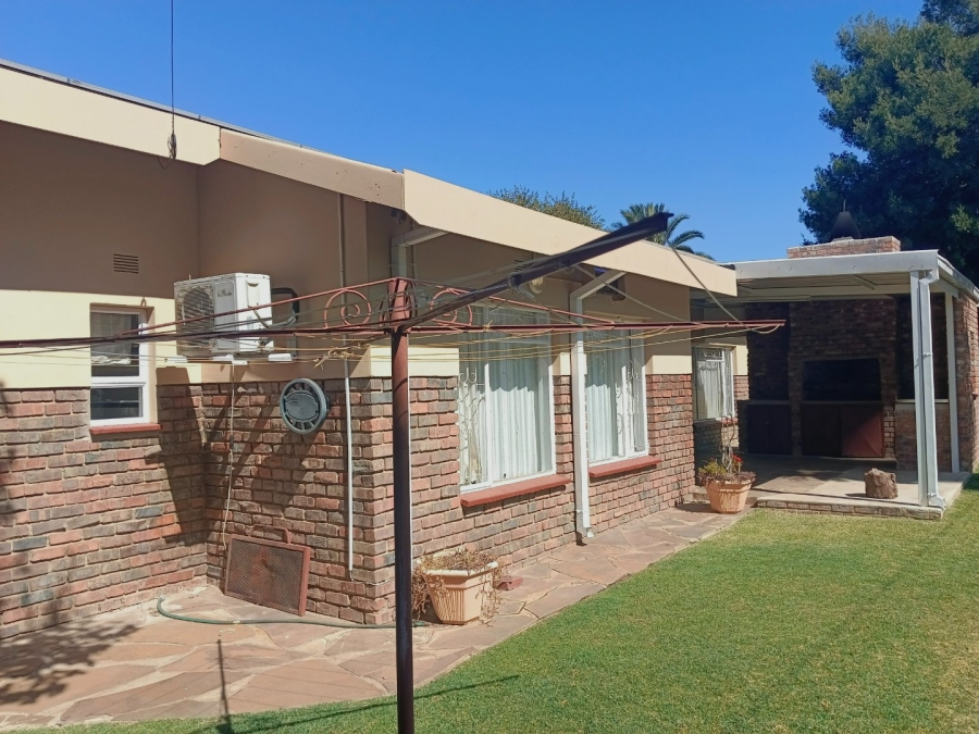 3 Bedroom Property for Sale in Riebeeckstad Free State